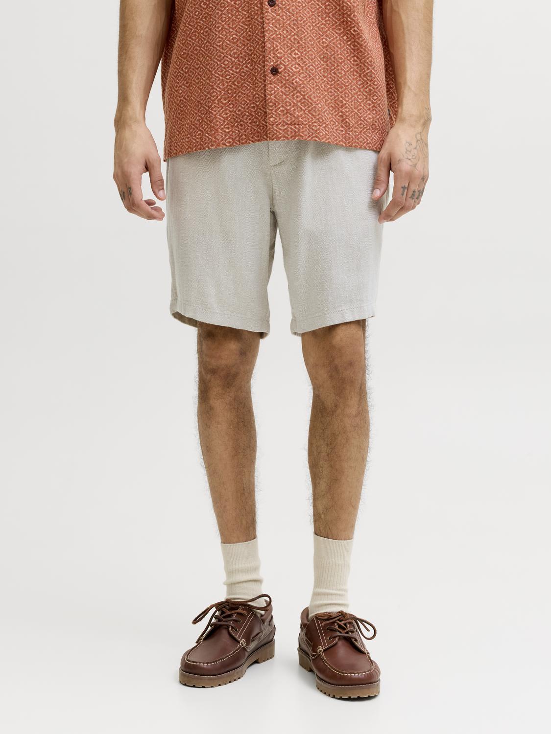 model_shot-front